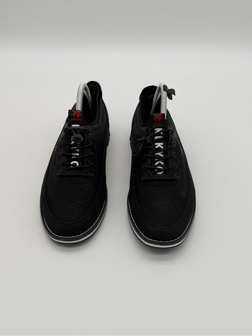 Casual Dress Men’s Sneaker Black Slip On Bungee Laces Comfort Shoes Size 41 US 8